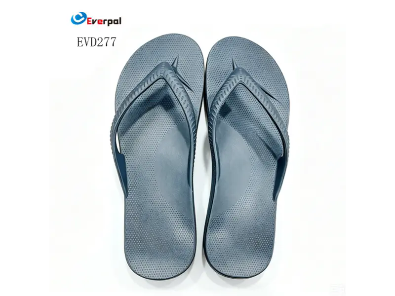 Vad gör kvinnors flip-flops tofflor till de mest mångsidiga skorna för varmt väder?